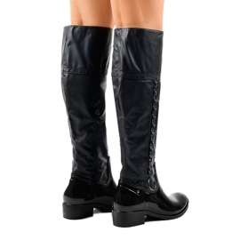 Botas azul marino con cadena A101 3