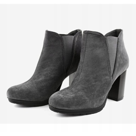 Botas de gamuza gris en el poste de la bota Chelsea H9261 2