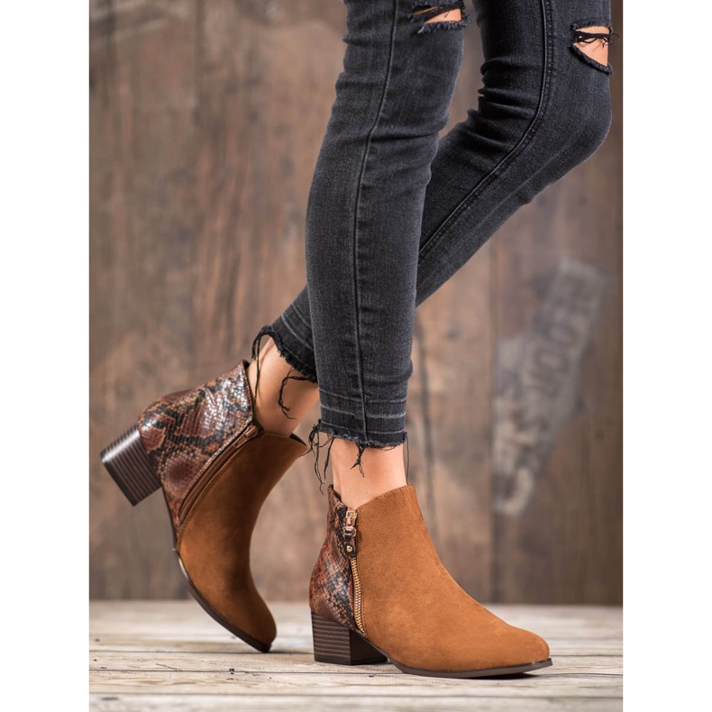 Kylie Botas camel con estampado de serpiente marrón 1