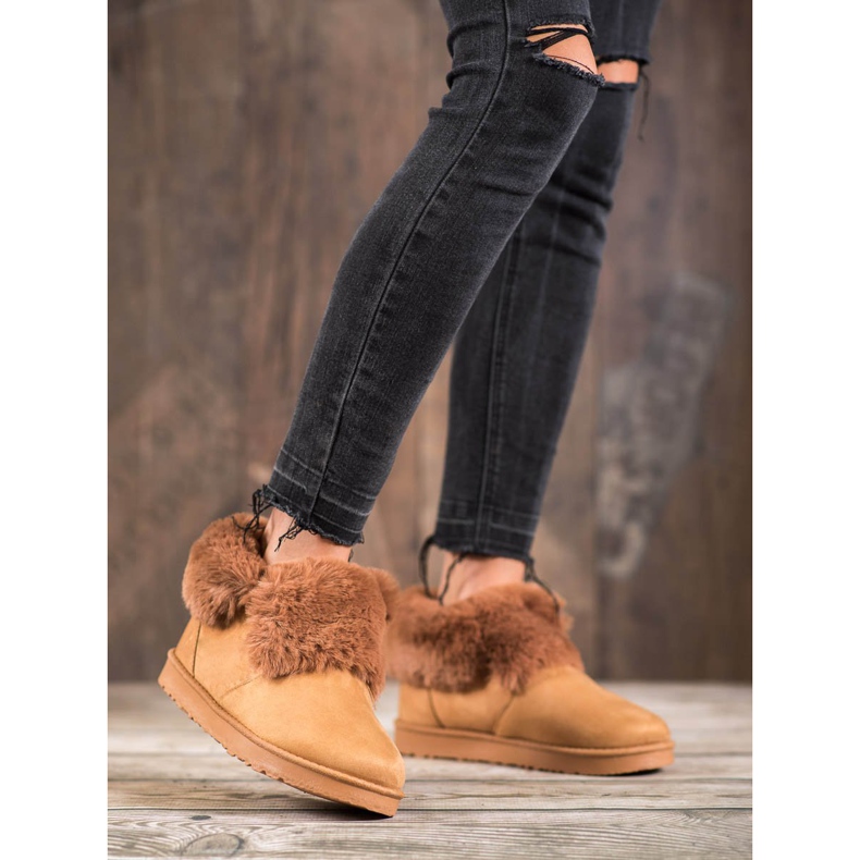 Kylie Mukluki bajo con piel marrón 1