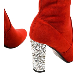 Botines de ante rojo en el poste BM178 4