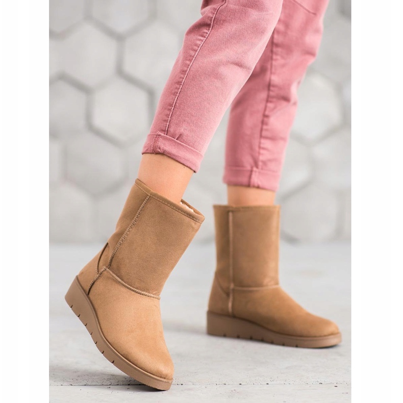 Kylie Alto Mukluki marrón 1