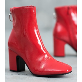 Seastar Botas lacadas en el poste rojo 3