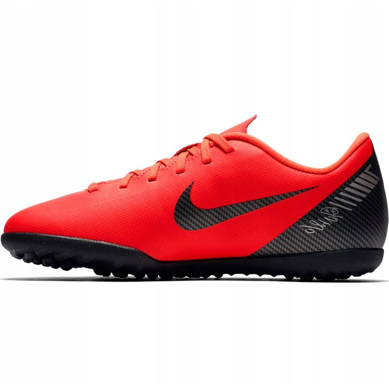 Calzado de fútbol Nike Mercurial Vapor X 12 Club Gs CR7 Tf Jr AJ3106 600 multicolor rojo 1 Calzado de fútbol Nike Mercurial Vapor X 12 Club Gs CR7 Tf Jr AJ3106 600 multicolor rojo 1