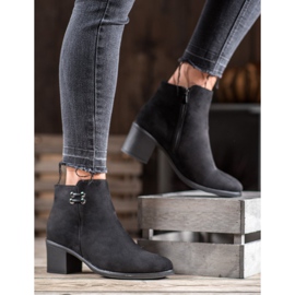 Clowse Botines negros en un poste 3