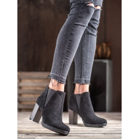 SHELOVET Botas sin cordones en un poste negro 1