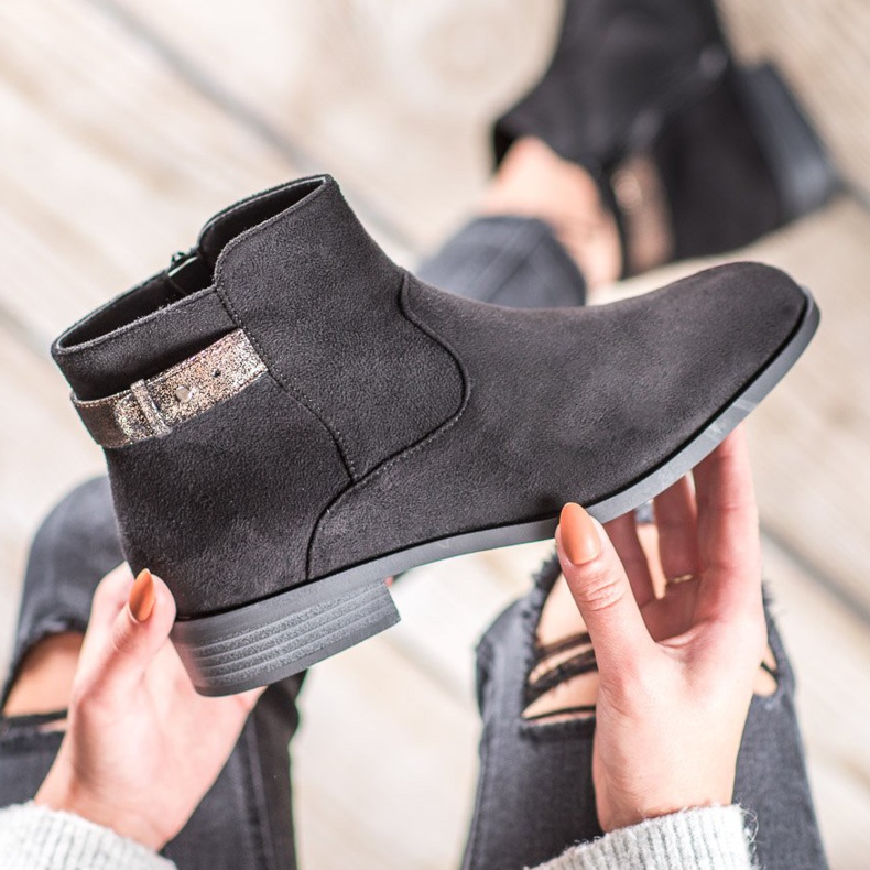 SHELOVET Botas con cinturón decorativo negro 1