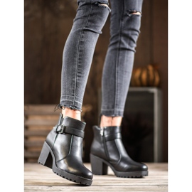 Bella Paris Botas con hebilla negro 5