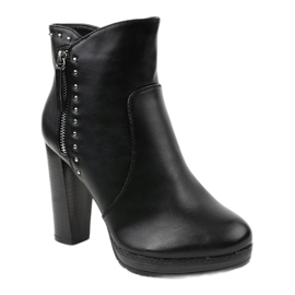 Botas negras aisladas 88057 negro 1