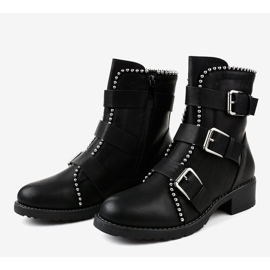 Botas negras planas aisladas Z149 negro 4