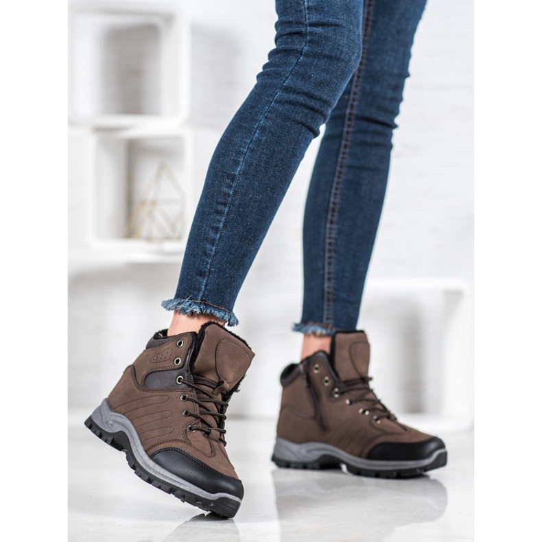 SHELOVET Tramperos deportivos aislados marrón negro 1 SHELOVET Tramperos deportivos aislados marrón negro 1