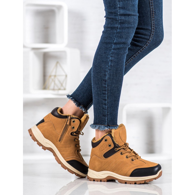 SHELOVET Tramperos deportivos aislados marrón 1 SHELOVET Tramperos deportivos aislados marrón 1