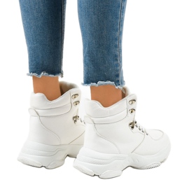 Zapatillas de mujer blancas con aislamiento C-3132 blanco 3