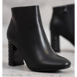 SHELOVET Botas con Tacón Decorativo negro 3