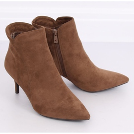 Botas marrones de tacón bajo K1906806 Taupe marrón 2 Botas marrones de tacón bajo K1906806 Taupe marrón 2