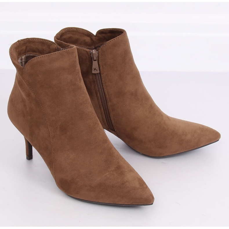Botas marrones de tacón bajo K1906806 Taupe marrón 2 Botas marrones de tacón bajo K1906806 Taupe marrón 2