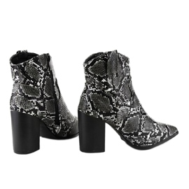 Botas negras en el poste de serpiente OL-11 negro 3
