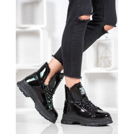 Bella Paris Deportivas lacadas en ecopiel negro 6