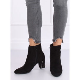Botas negras de tacón con tachuelas 3098A Negro 4