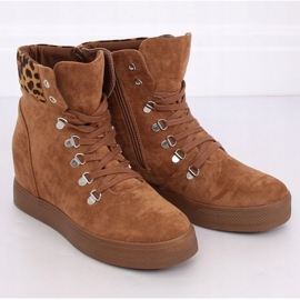 Botas sobre una cuña oculta camel RQ216 Camel marrón 2