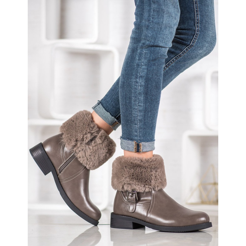 SHELOVET Trabajadores con piel marrón 2