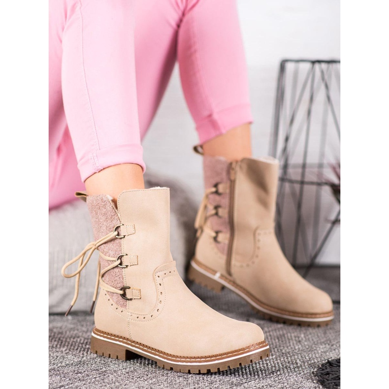 SDS Trabajadores de moda con encuadernación marrón 1 SDS Trabajadores de moda con encuadernación marrón 1