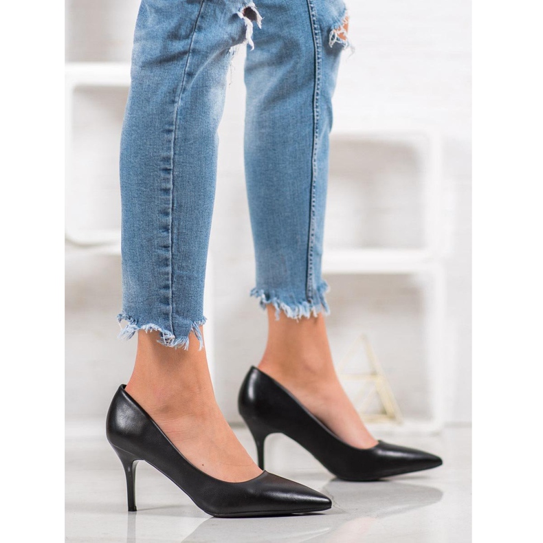 Small Swan Tacones altos negros con estilo 1