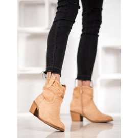 Super Mode Cómodas botas de vaquero en un poste marrón 1 Super Mode Cómodas botas de vaquero en un poste marrón 1