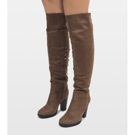 Botas con aislamiento de color topo en un puesto N503 gris 1