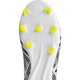 Botas de fútbol adidas Nemeziz 17.3 Fg M S80599 multicolor blanco 1