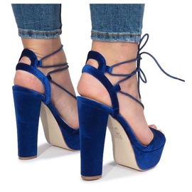 Sandalias azules en el poste de terciopelo Give It Up 1