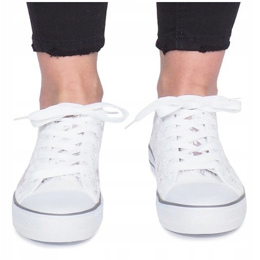 Zapatillas Impress beige calado blanco 1