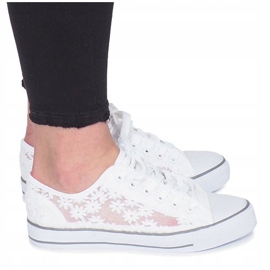 Zapatillas Impress beige calado blanco 3