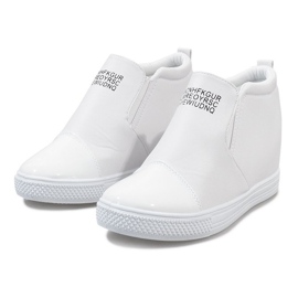 Zapatillas blancas en la cuña DD408-2 blanco 2