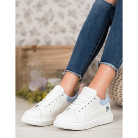Kylie Calzado deportivo de moda blanco 6