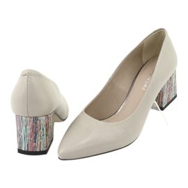 Kaniowski bombea un tacón decorativo 0205 beige 4