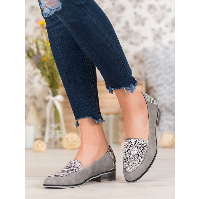 Mocasines VINCEZA con estampado de serpiente gris 1