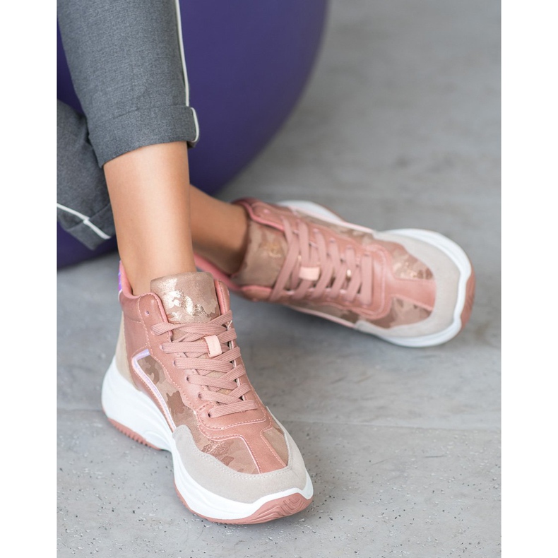 Ideal Shoes Botas altas en la plataforma rosado multicolor 2 Ideal Shoes Botas altas en la plataforma rosado multicolor 2