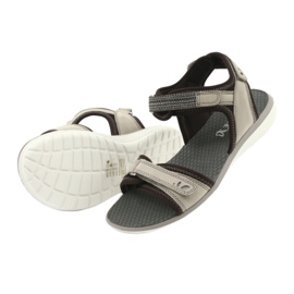 Sandalias deportivas cómodas Caprice 28606 beige marrón 5