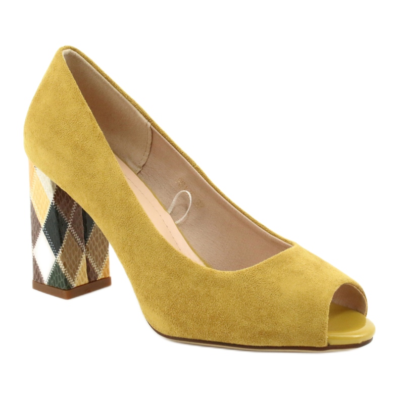 Salón ante Sergio Leone PB135 amarillo 1