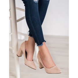 Ideal Shoes Bombas beige en tacones altos 2