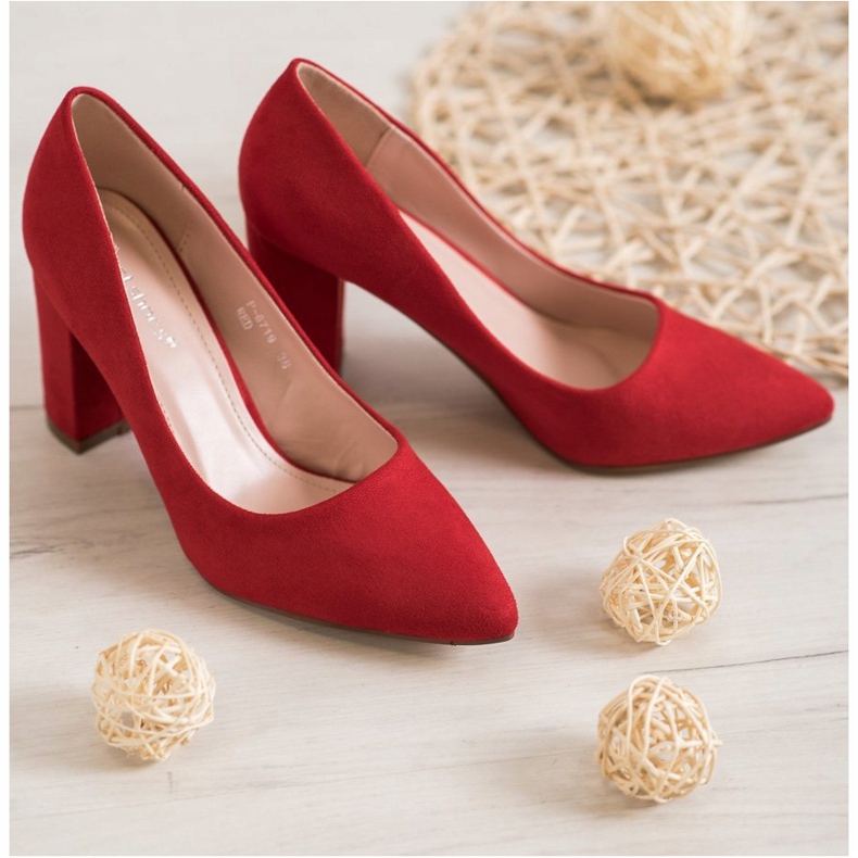 Ideal Shoes Bombas rojas en tacones altos rojo 2 Ideal Shoes Bombas rojas en tacones altos rojo 2