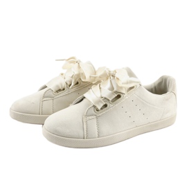 Zapatillas AM-8105 de ante beige 2