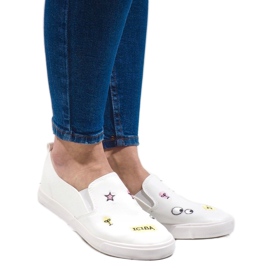 Zapatillas blancas con estampados G82-2 blanco 1 Zapatillas blancas con estampados G82-2 blanco 1