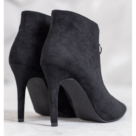 SHELOVET Botas negras en un tacón alto negro 1