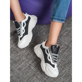 SHELOVET Zapatillas en la plataforma blanco negro 4