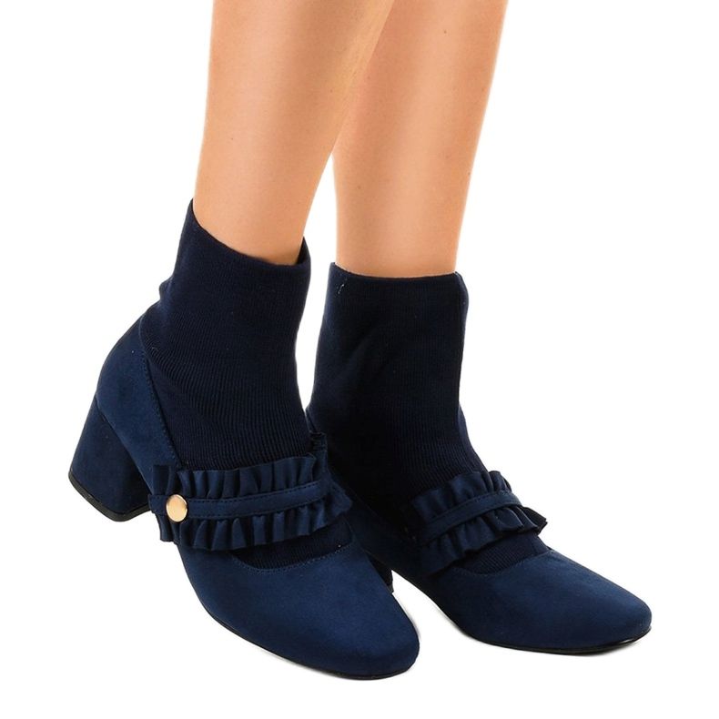 Bombas de terciopelo azul marino en el poste JM8118Y 1