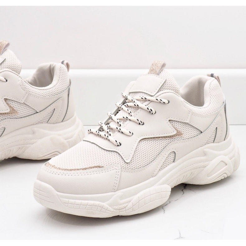 Zapatos deportivos de mujer de moda beige 7939-SP 1 Zapatos deportivos de mujer de moda beige 7939-SP 1