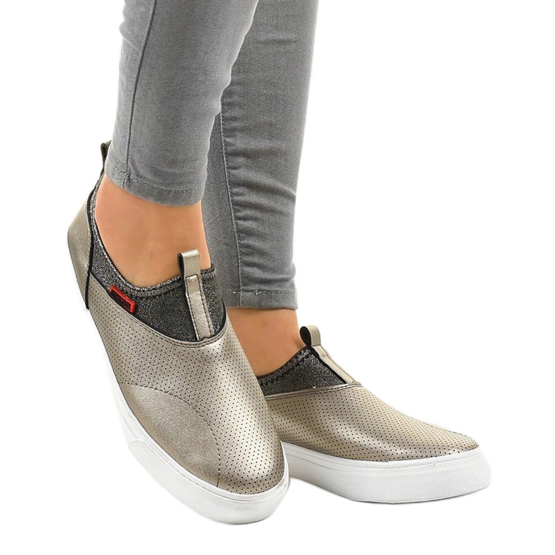 Zapatillas doradas con goma A-92 dorado 1 Zapatillas doradas con goma A-92 dorado 1