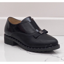 Zapatos negros sin cordones con tachuelas X528 1